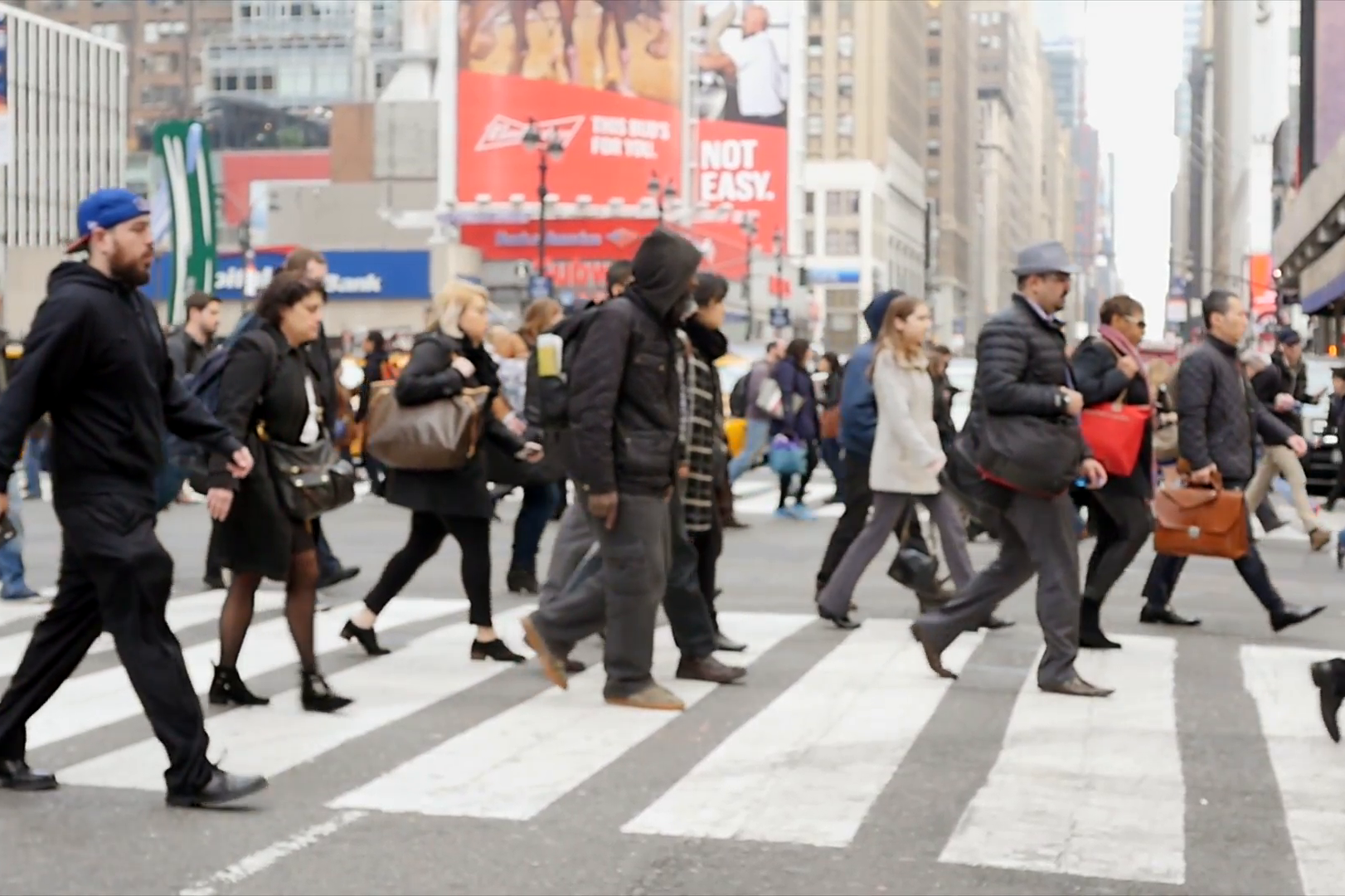 cropped-people-going-to-work-in-the-morning-crossing-street-in-the-city_hffnb02-h__F0000-3.png